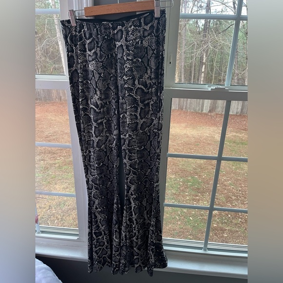 Show Me Your Mumu Bells Pants - Picture 4 of 6